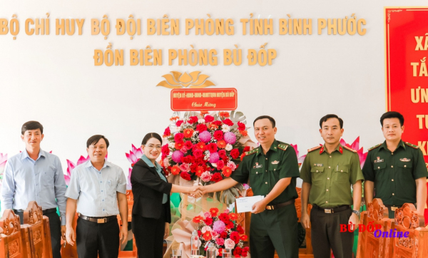 Bù Đốp: thăm, chúc mừng các Đồn biên phòng nhân kỷ niệm 80 năm Ngày thành lập Quân đội Nhân dân Việt Nam